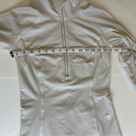 Lululemon half-Zip Jacket - Picture 7 of 9